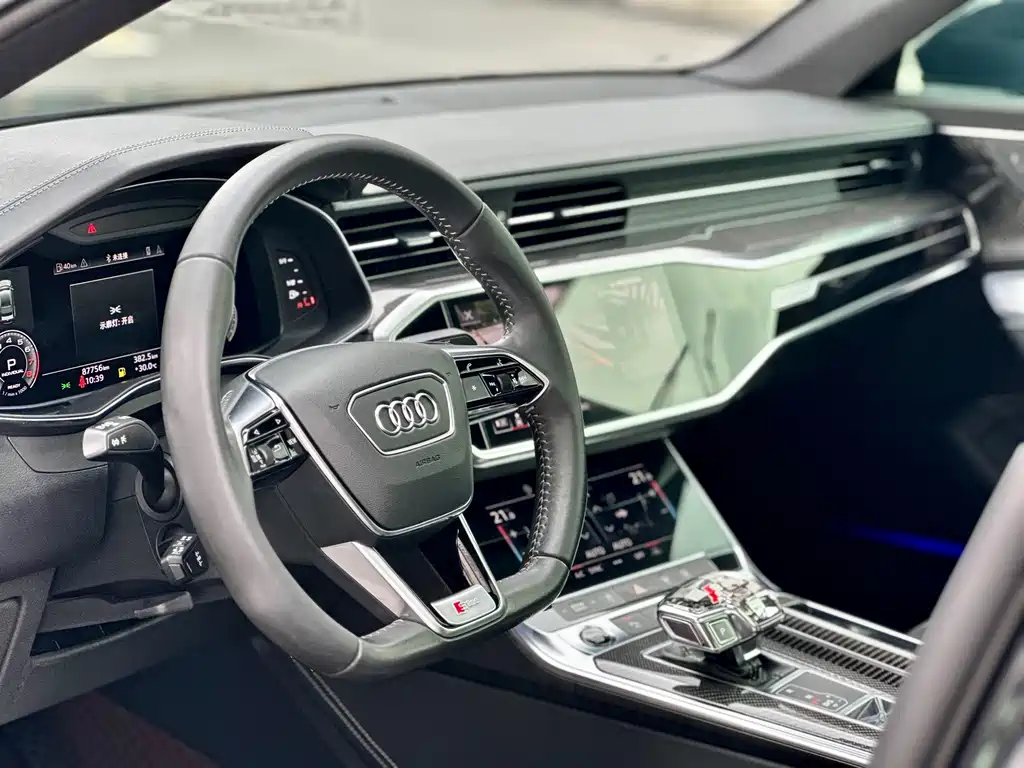 Audi A6L 2021