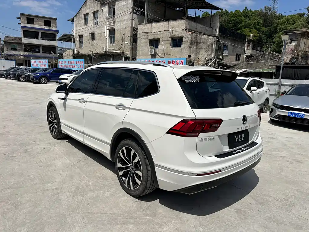 Volkswagen Tiguan L 2021 — фото 3