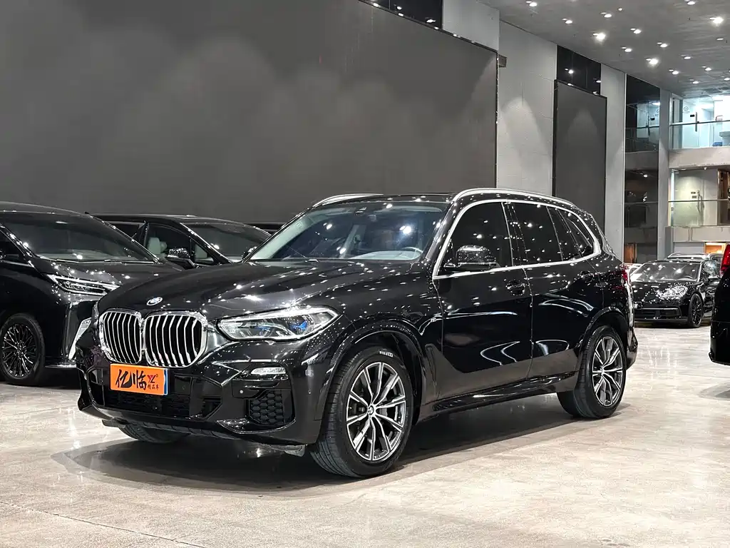 BMW X5 2020 — фото 1
