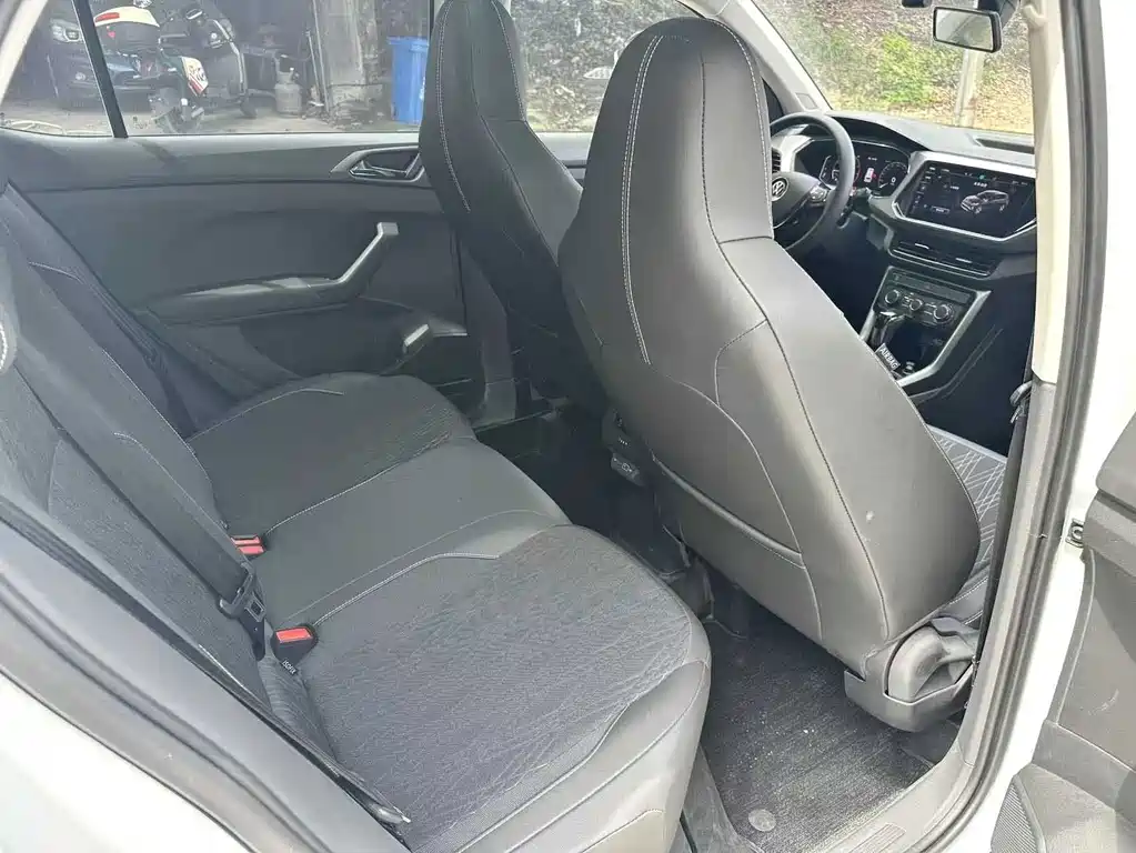 Volkswagen T-Cross 2023