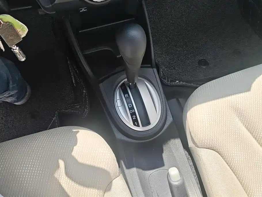 Honda Fit 2012 — фото 15