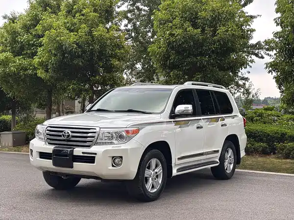 Toyota Land Cruiser 2015