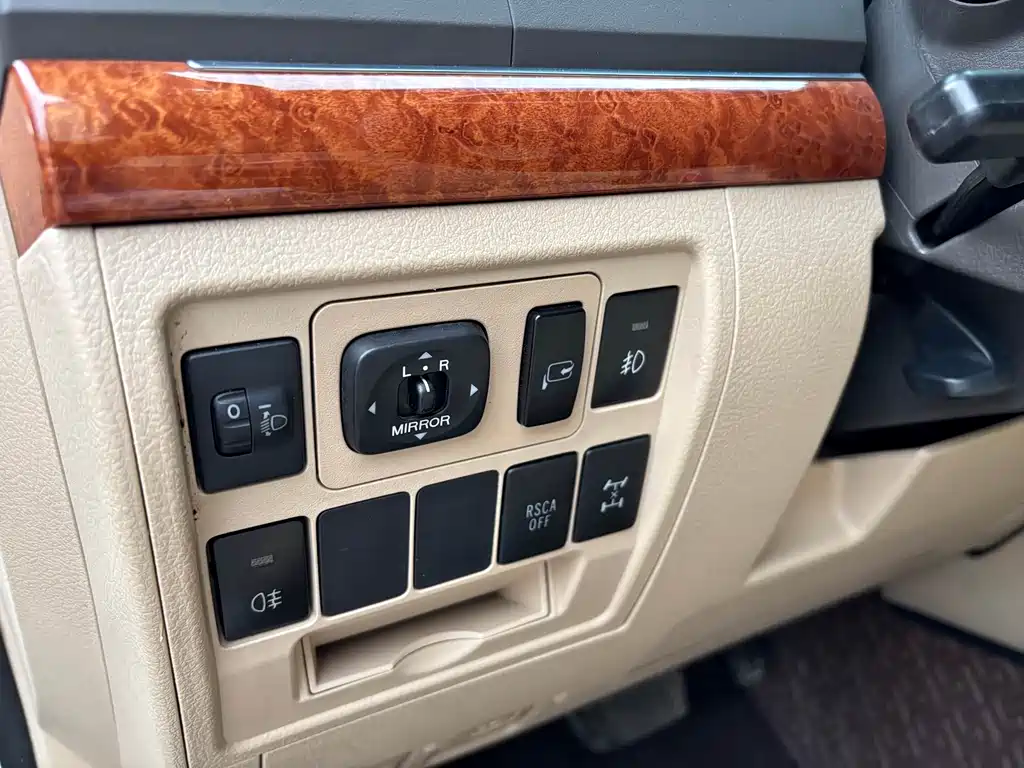 Toyota Land Cruiser 2015 — фото 18
