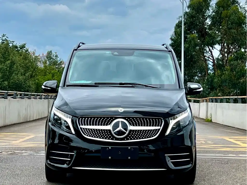 Mercedes-Benz V-Class 2024
