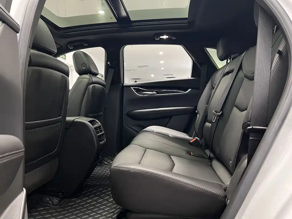 Cadillac XT5 2022 — фото 18