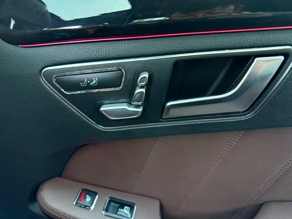 Mercedes-Benz E-Class 2014 — фото 12