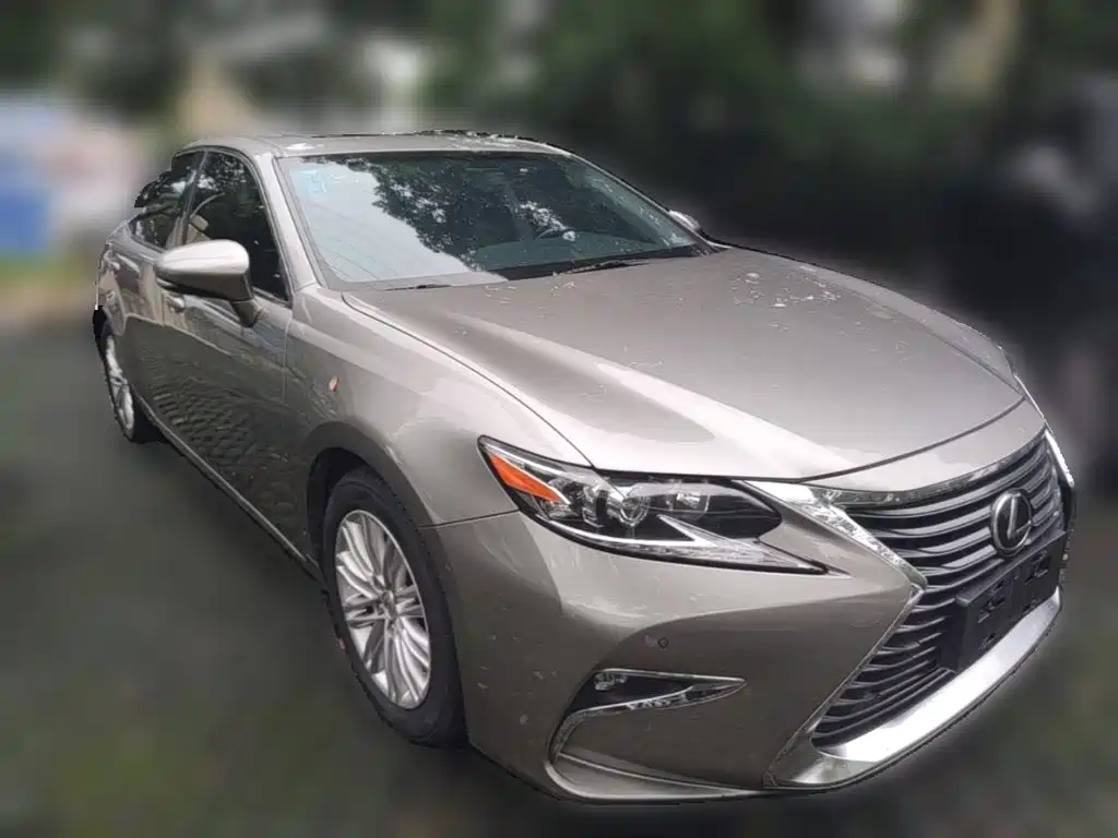 Lexus ES 2018