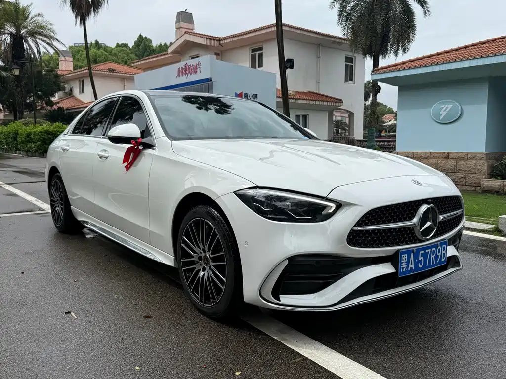 Mercedes-Benz C-Class 2023 — фото 3