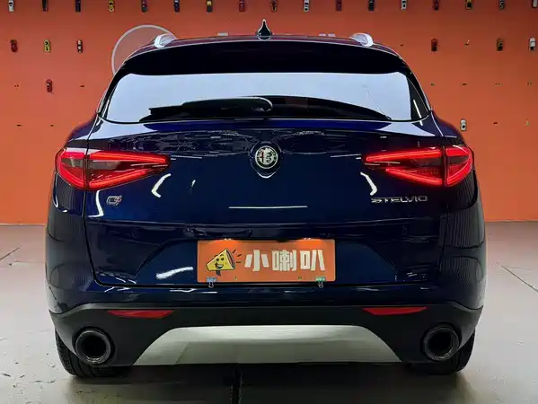 Alfa Romeo Stelvio 2017