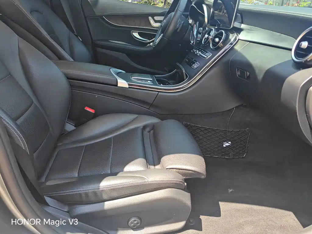 Mercedes-Benz C-Class 2018 — фото 14