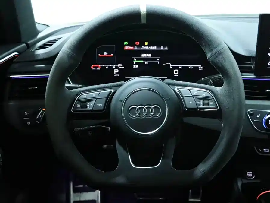 Audi A4L 2024 — фото 10