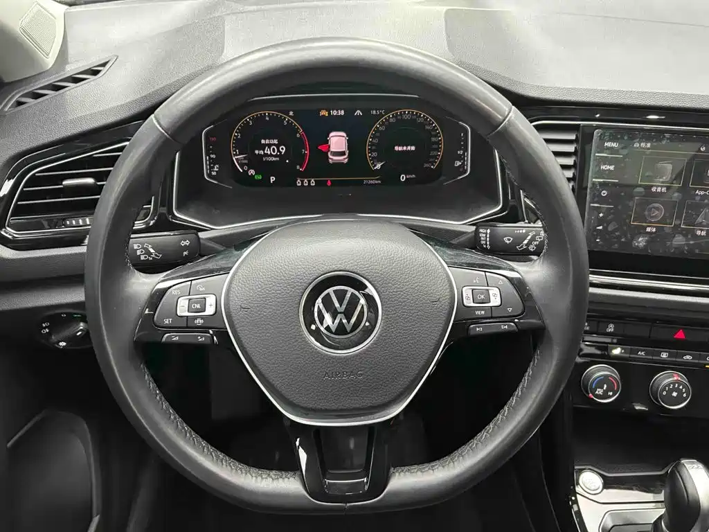Volkswagen T-Roc 2023