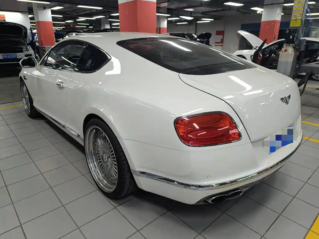 Bentley Continental 2012 — фото 3