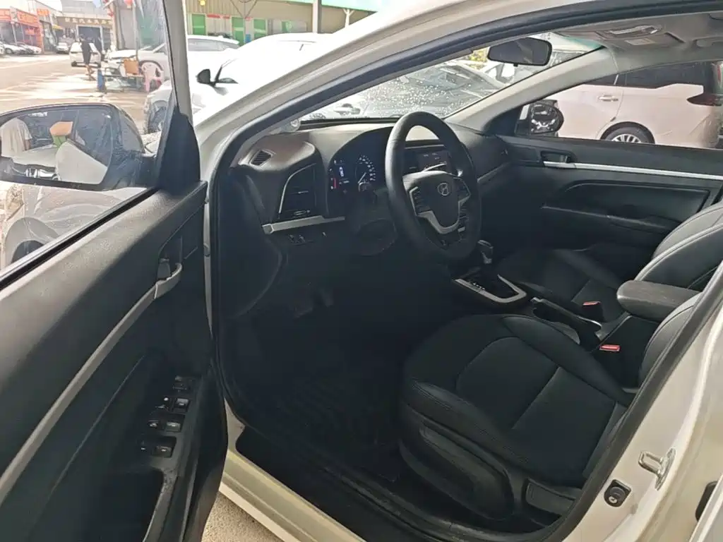 Hyundai Celesta 2017 — фото 16