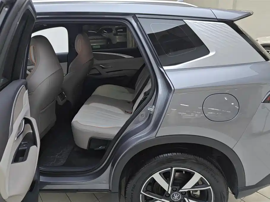 BYD Song Pro New Energy 2025 — фото 11