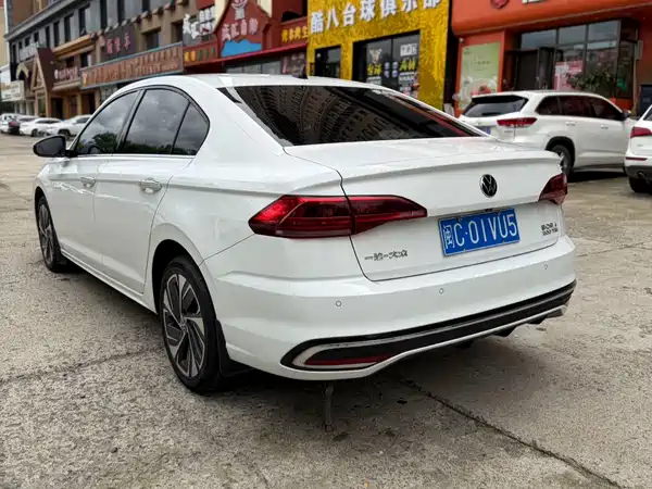 Volkswagen Bora 2023