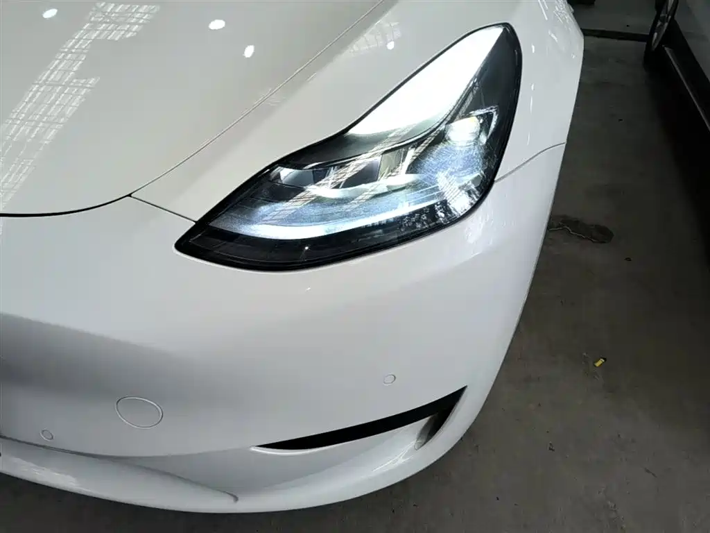 Tesla Model Y 2023 — фото 23