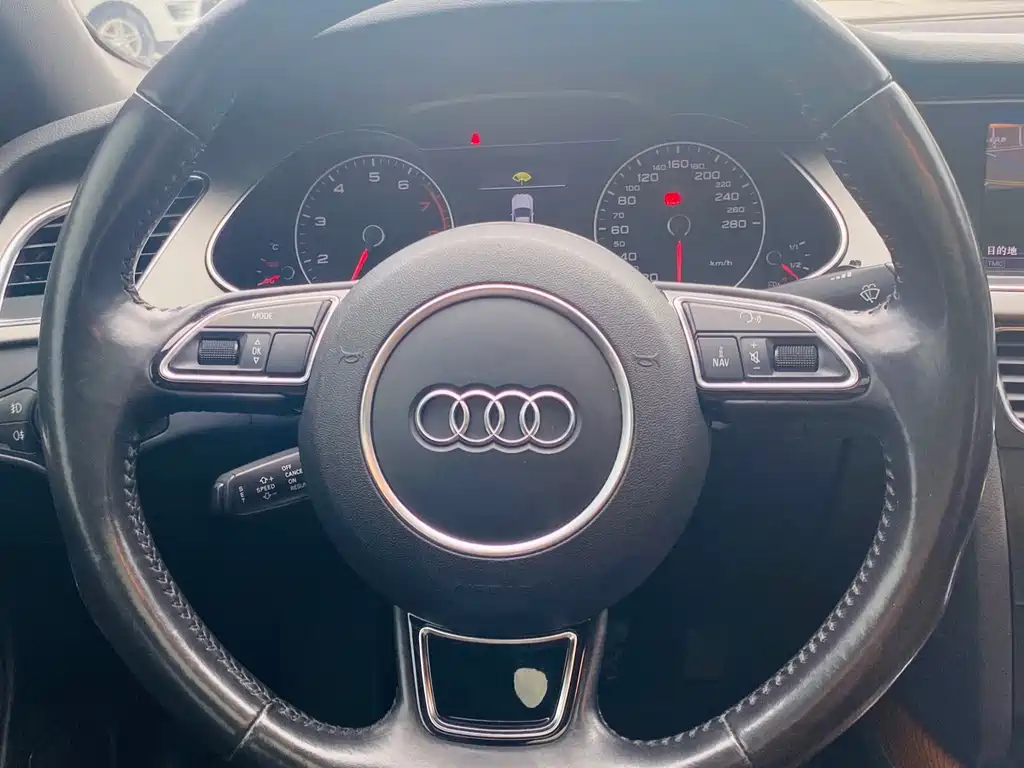 Audi A4L 2016 — фото 17