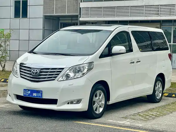 Toyota Alphard 2011