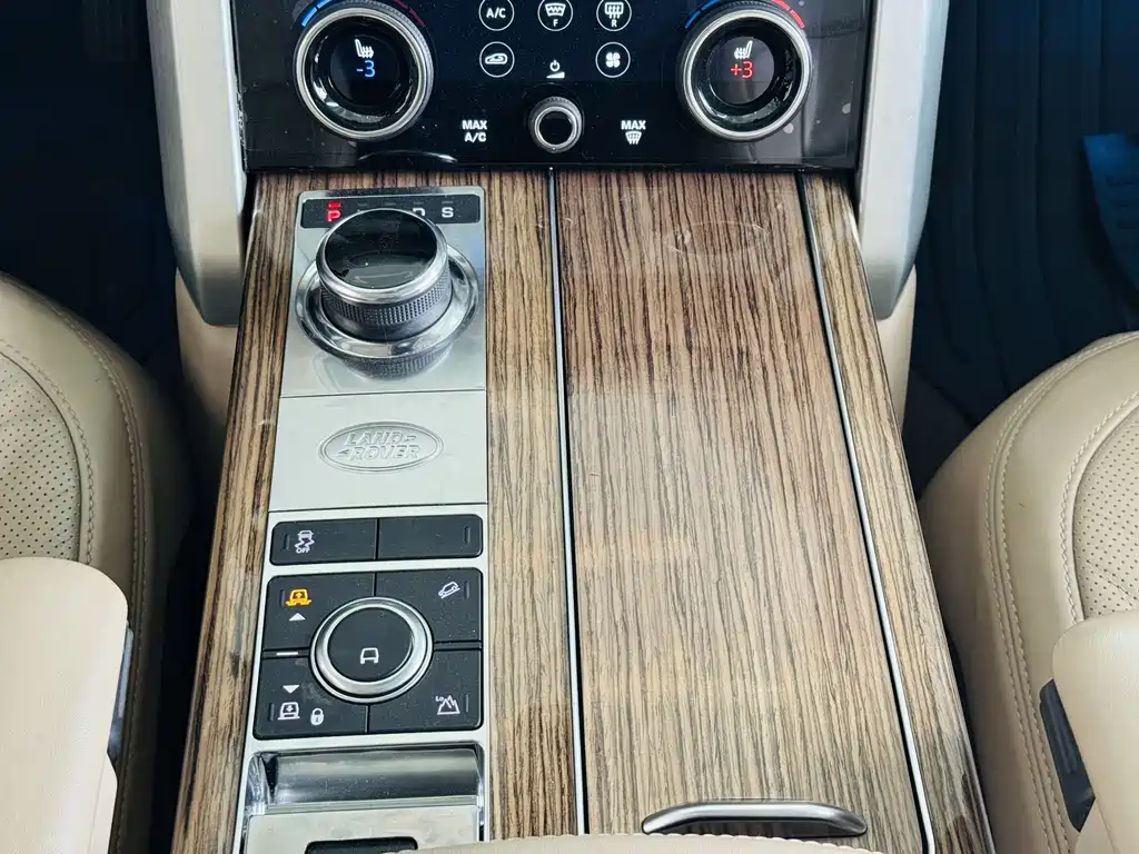 Land Rover Range Rover 2019 — фото 19