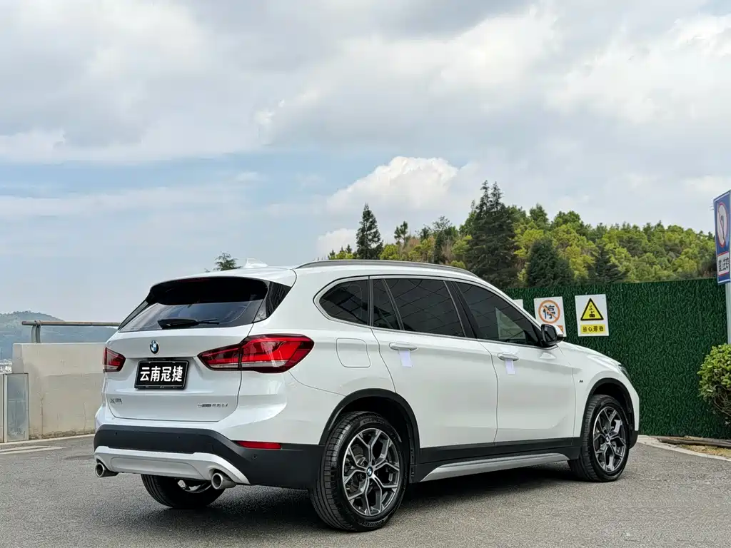 BMW X1 2022 — фото 7