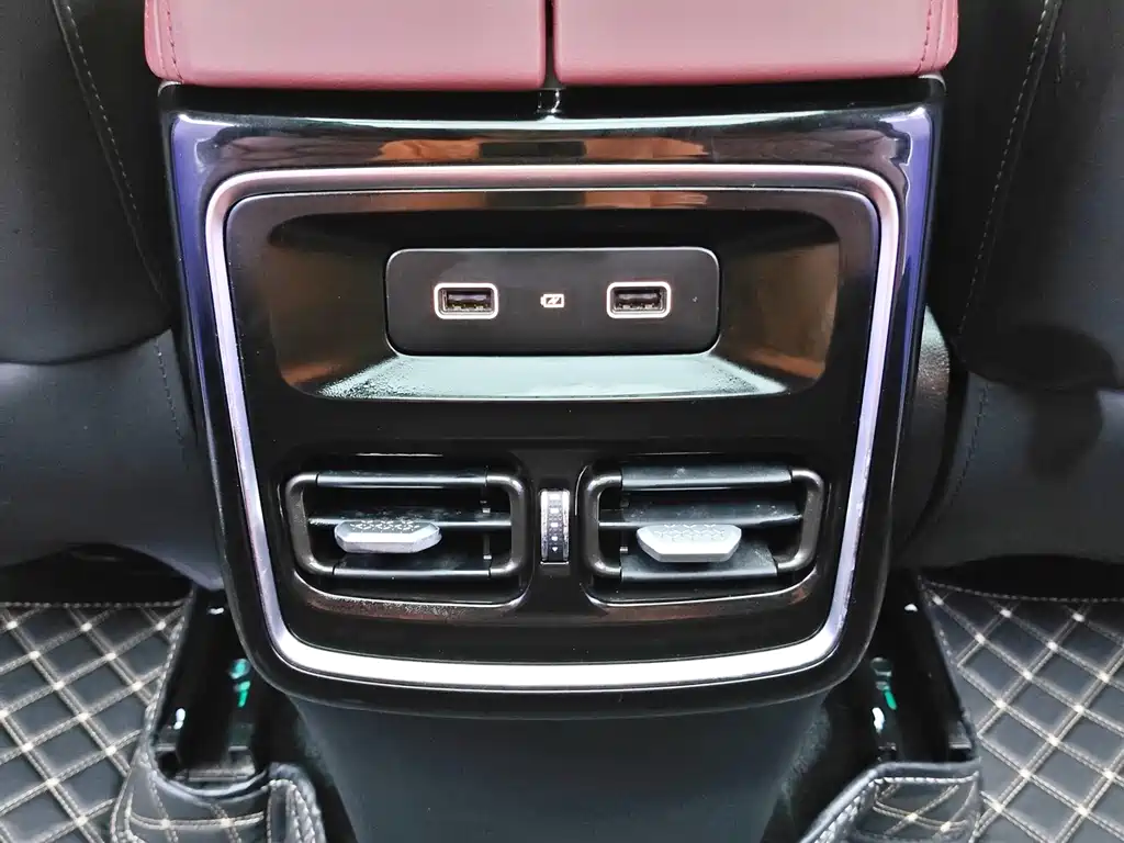 Jetour X70 PLUS 2023 — фото 22