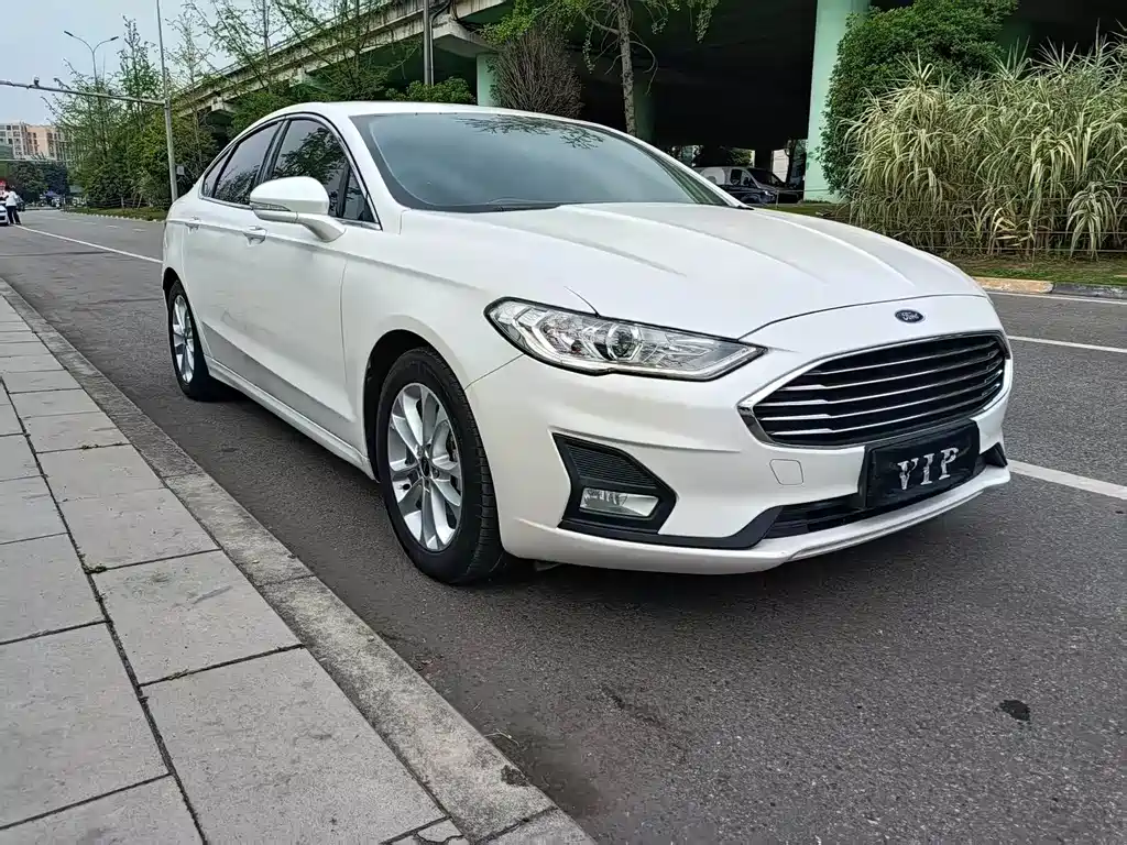 Ford Mondeo 2020 — фото 3