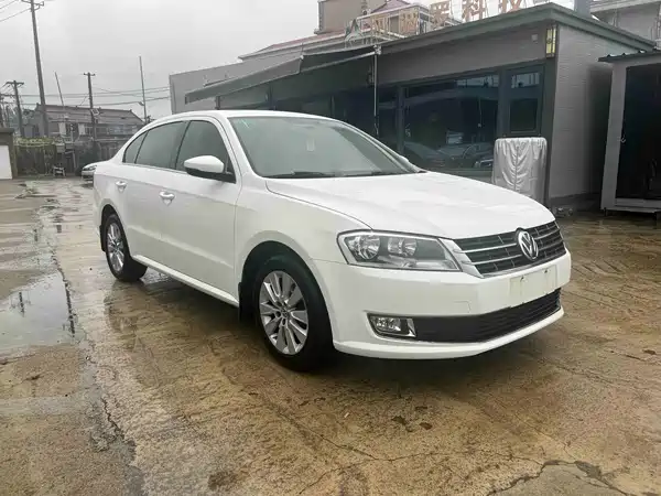 Volkswagen Lavida 2015