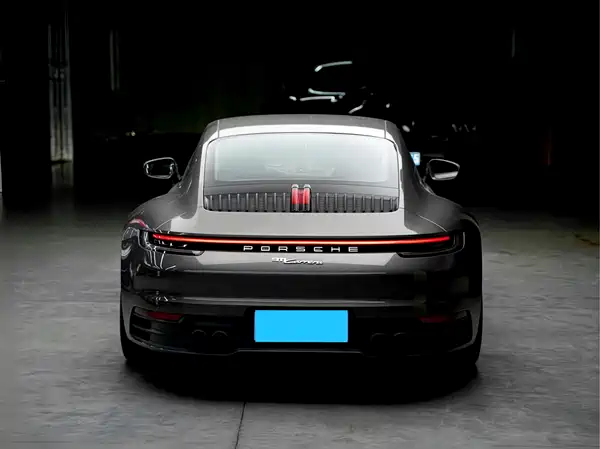 Porsche 911 2021