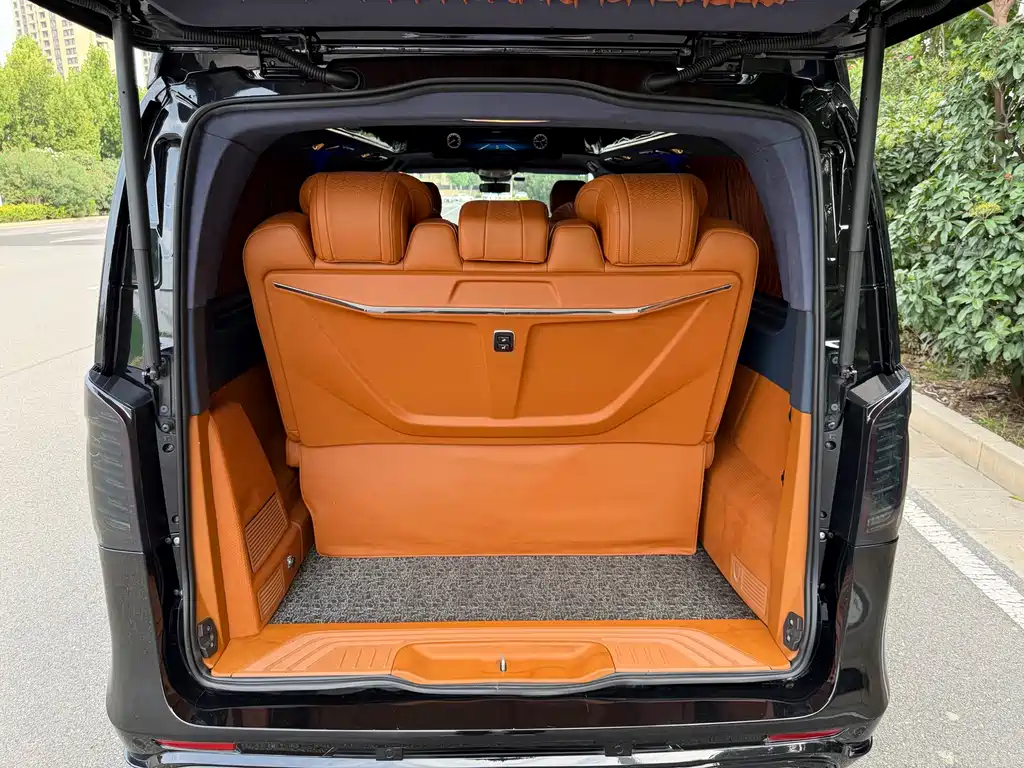 Mercedes-Benz Vito 2023 — фото 21