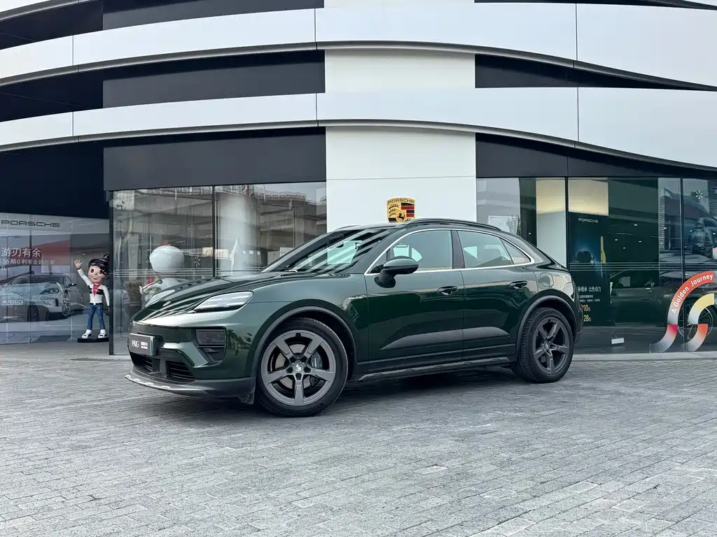 Porsche Macan EV 2025