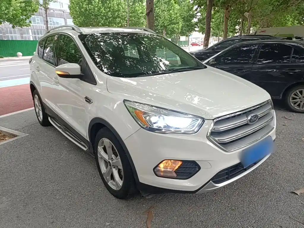 Ford Kuga 2017 — фото 4