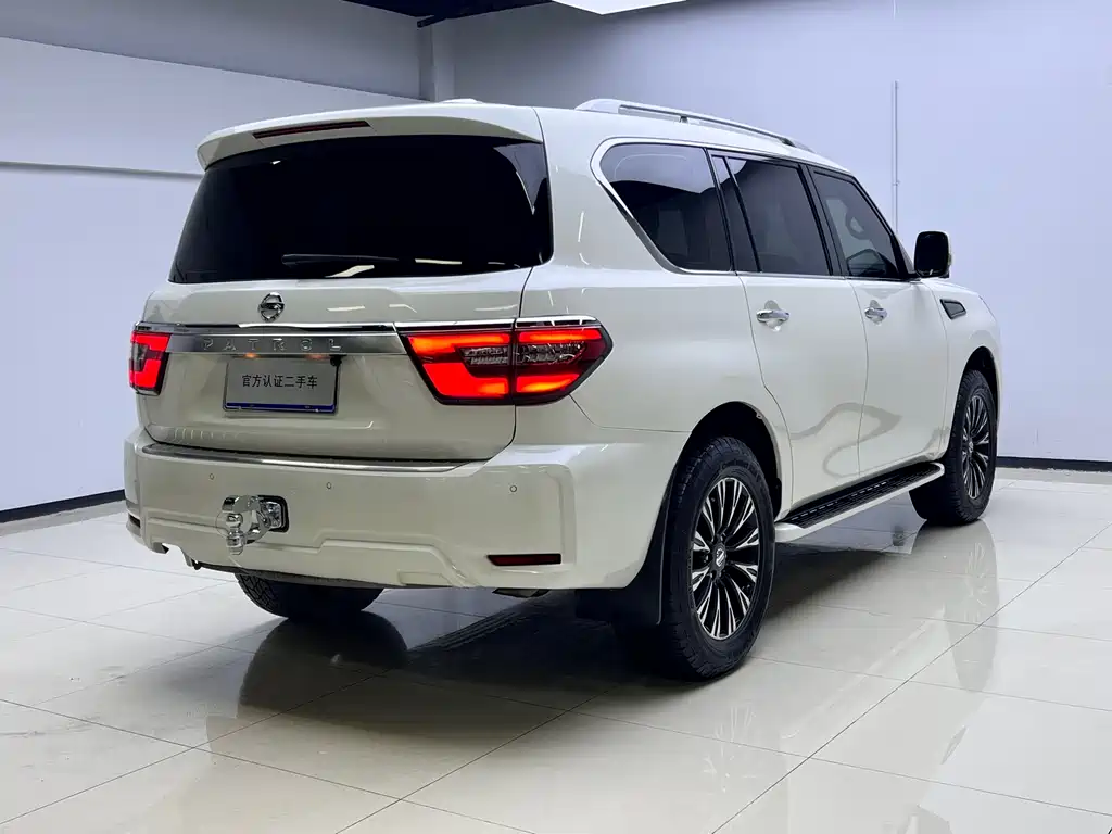 Nissan Patrol 2020 — фото 15