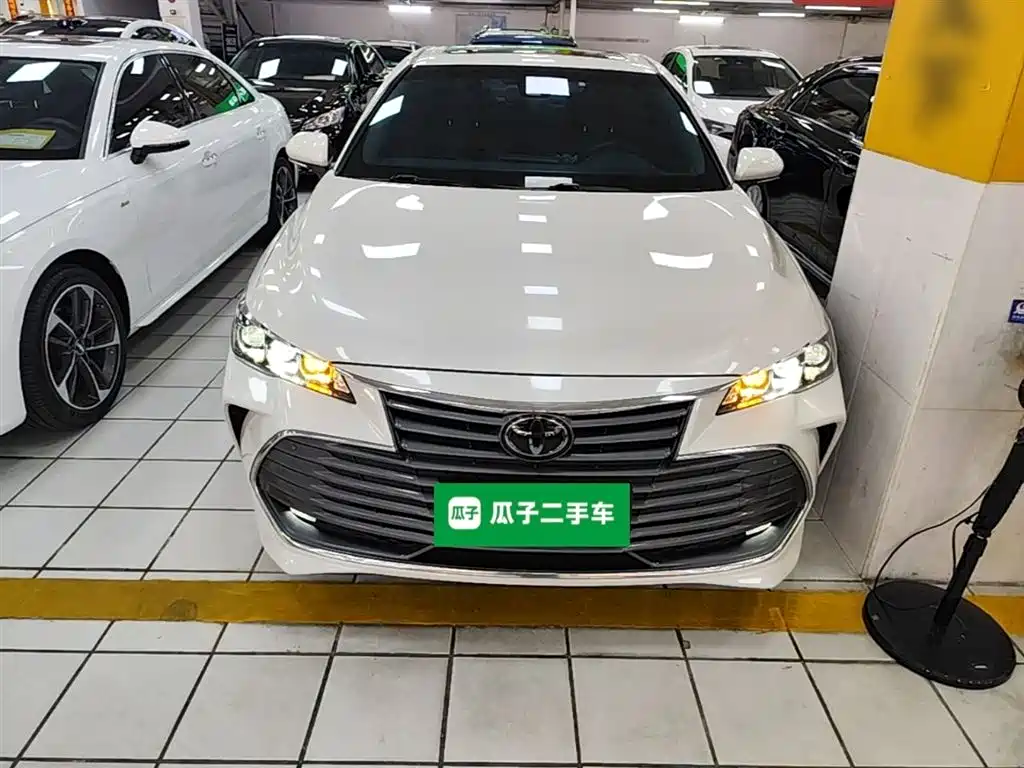 Toyota Avalon 2020 — фото 3