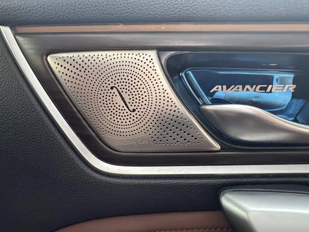 Honda Avancier 2017 — фото 12