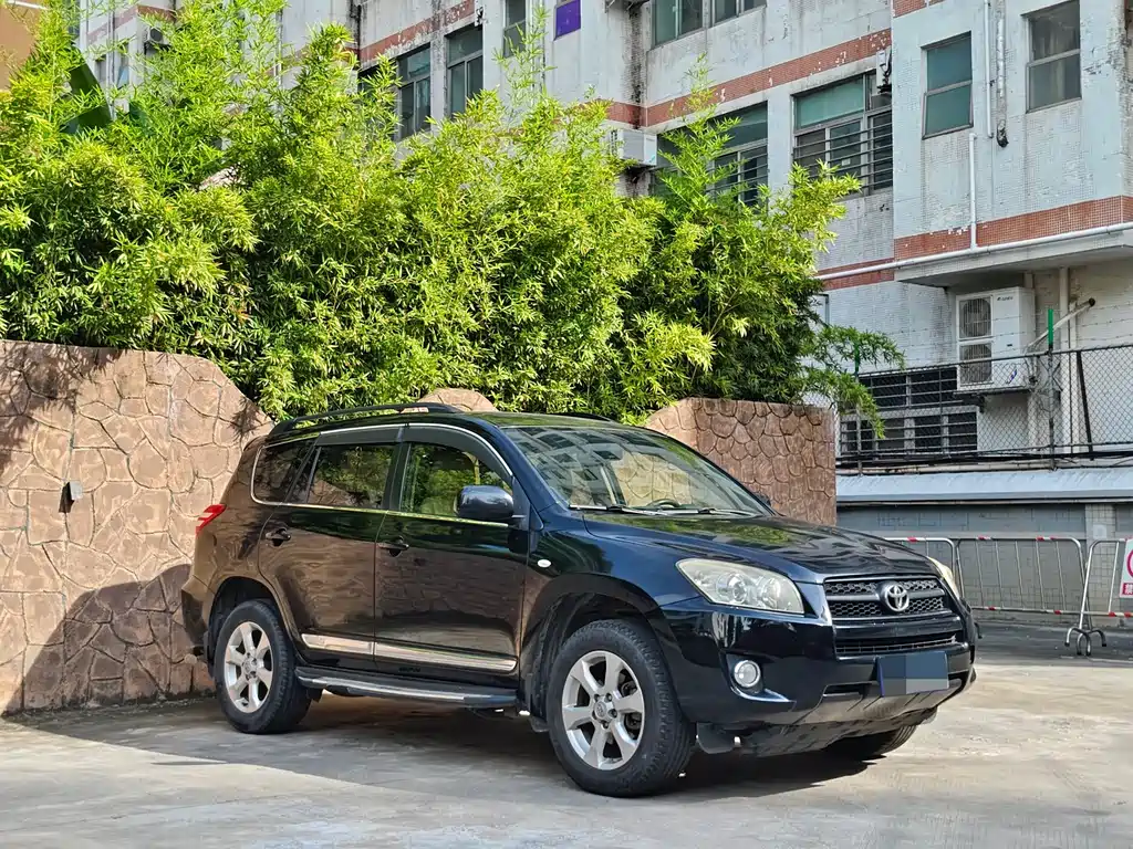 Toyota RAV4 2013