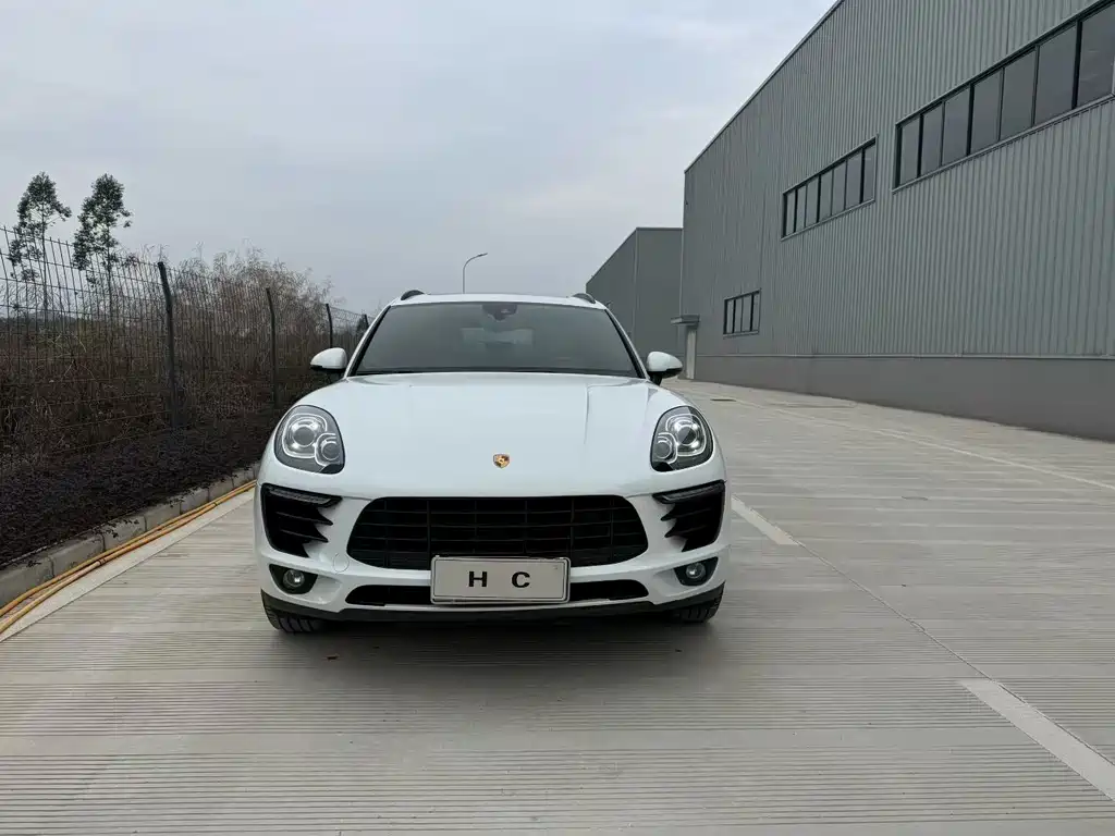 Porsche Macan 2017 — фото 3