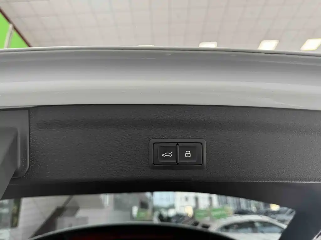 Audi Q3 2022 — фото 16