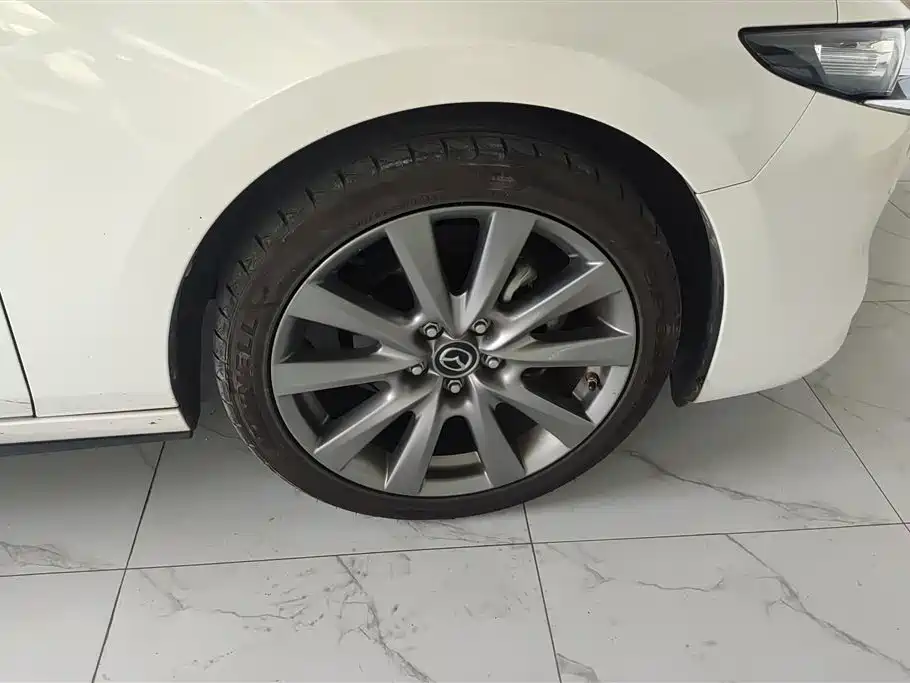 Mazda 3 Axela 2021