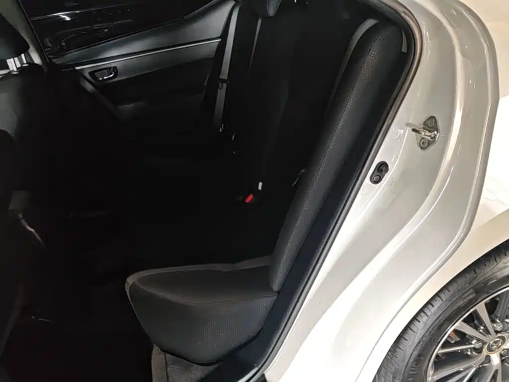 Toyota Levin 2017 — фото 17