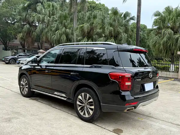 GAC Trumpchi GS8 2017