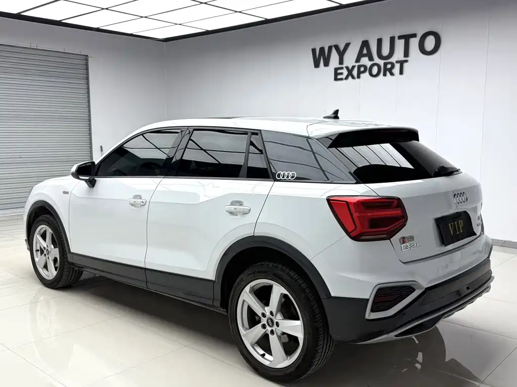 Audi Q2L 2021 — фото 12
