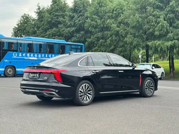 Hongqi H5 2024
