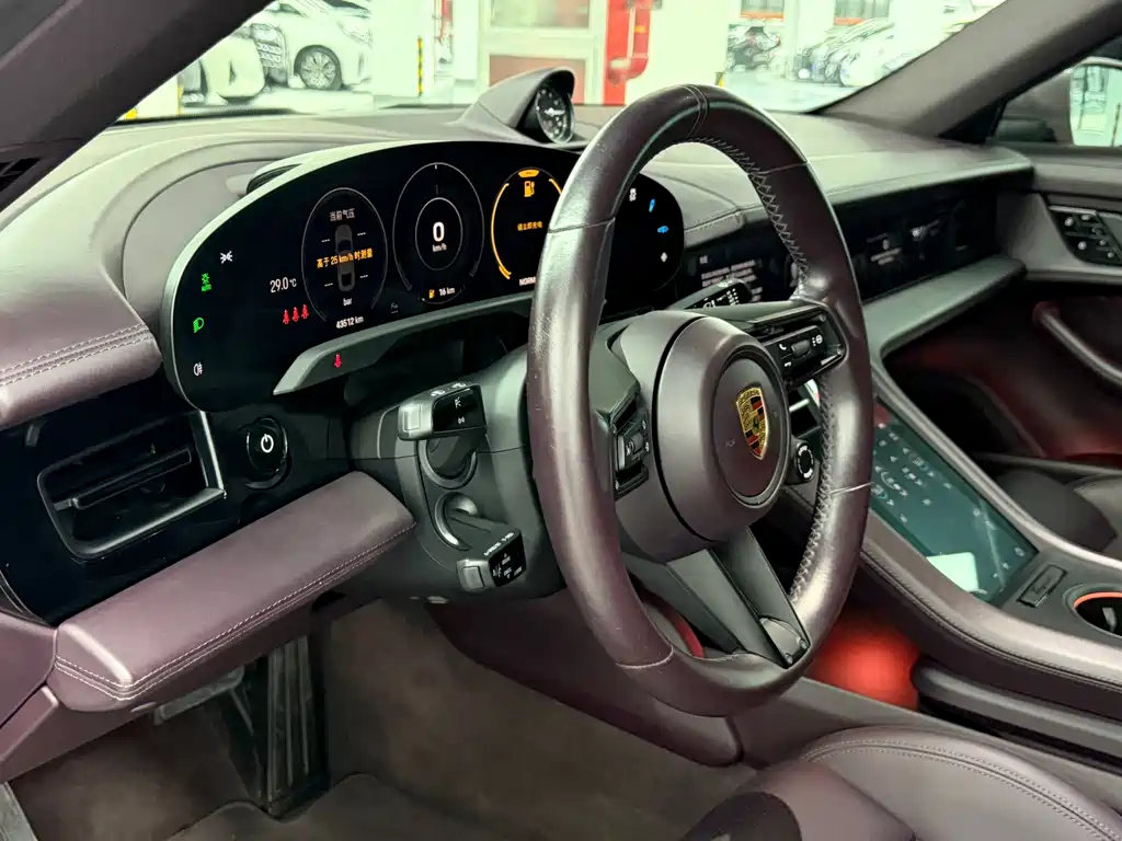 Porsche Taycan 2021 — фото 9