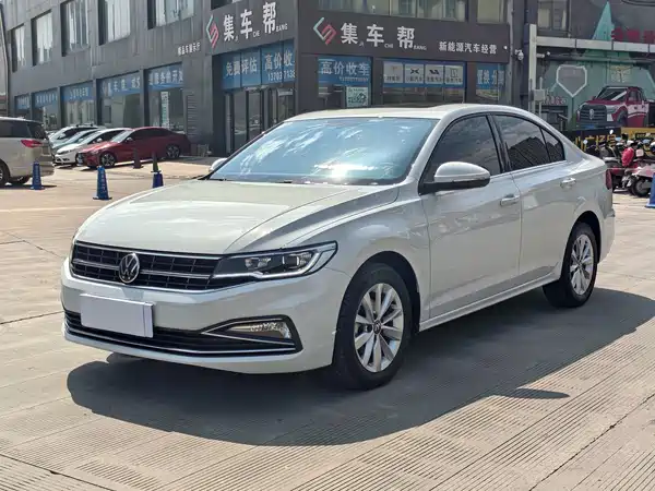 Volkswagen Bora 2023