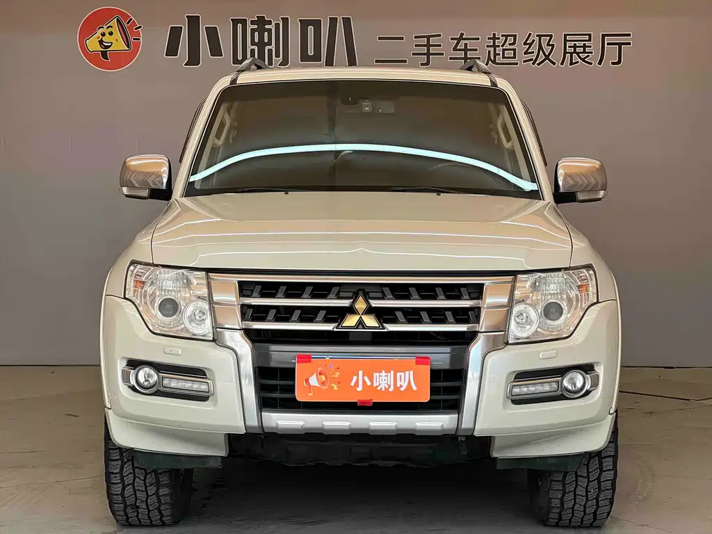 Mitsubishi Pajero 2017 — фото 2