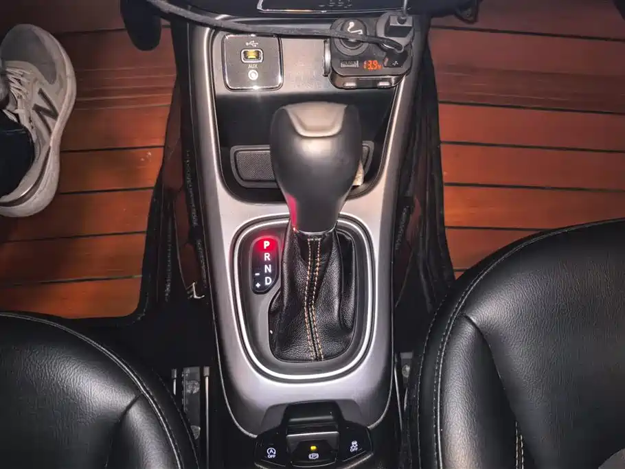Jeep Compass 2019 — фото 16