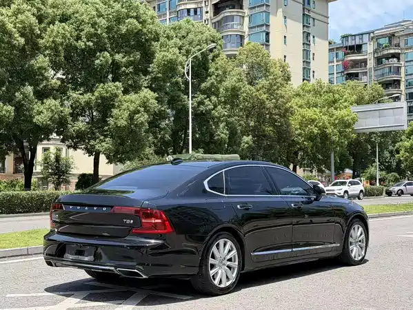 Volvo S90 2020