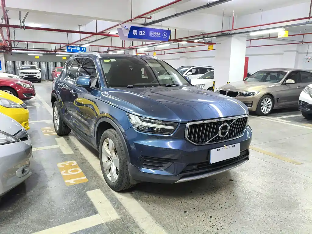 Volvo XC40 2021 — фото 3