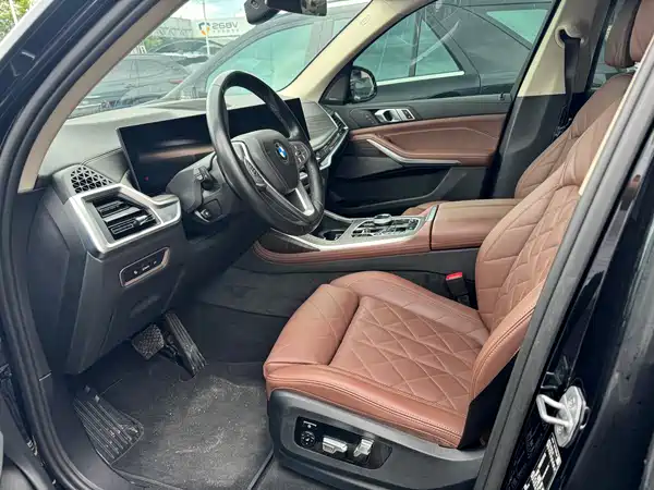 BMW X7 2023